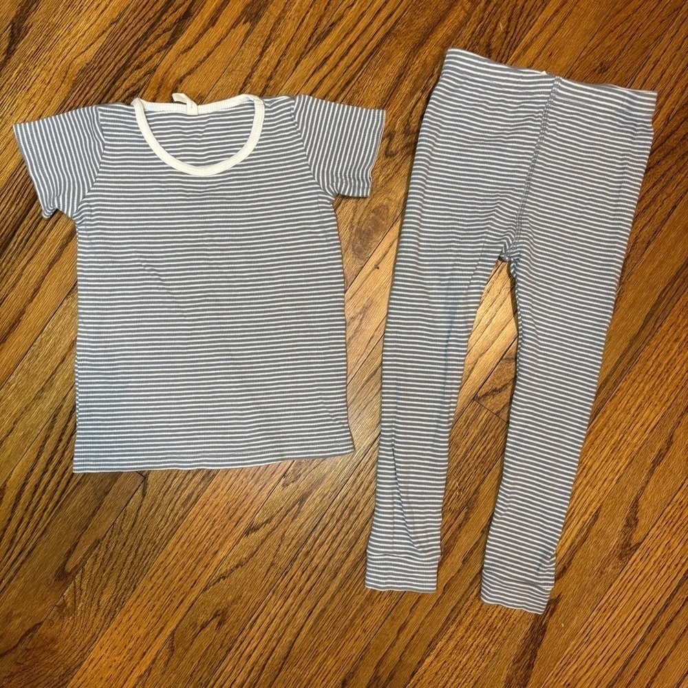 Quincy Mae Striped Ribbed Kids Tee & Legging Set - gray and white, size: 4-5T